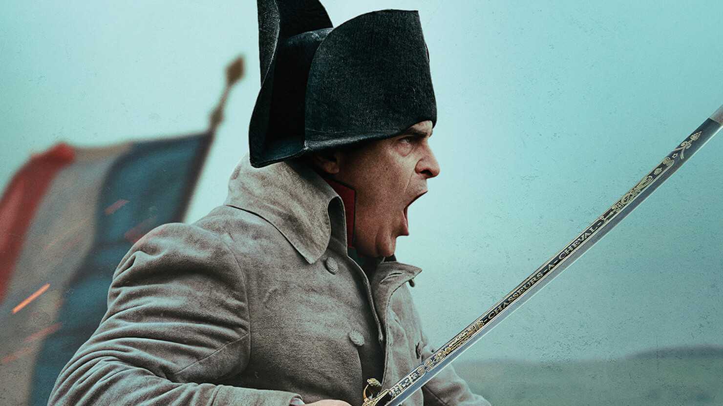Хоакин Феникс и его могучие пушки на новых постерах «Наполеона» Ридли Скотта
